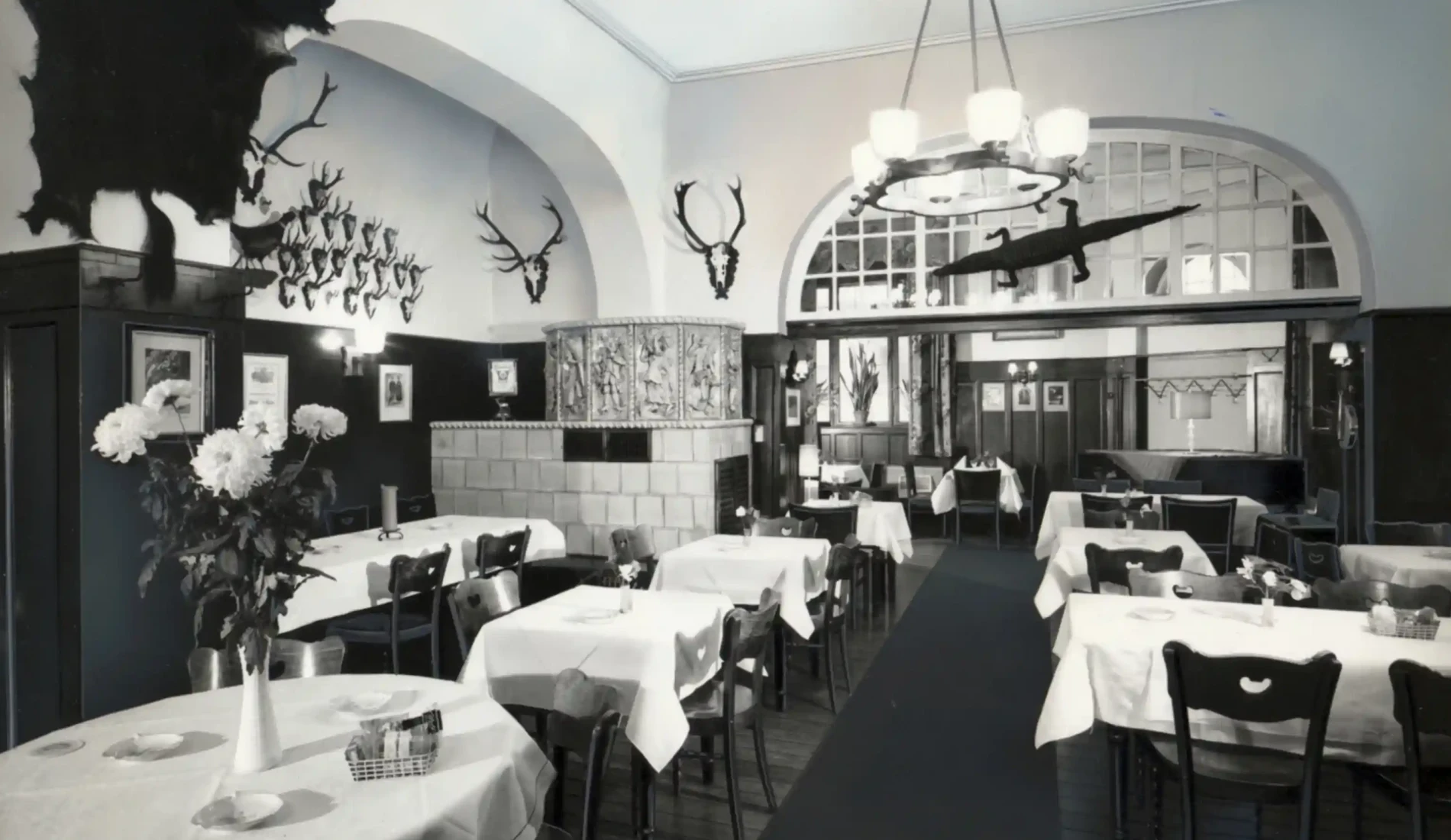 Krokodil Restaurant Anfang 20 Jahrhundert